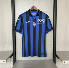 Carregar imagem no visualizador da galeria, CAMISA ATALANTA - CASA/ HOME - TORCEDOR - 23/24
