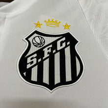 Carregar imagem no visualizador da galeria, CAMISA SANTOS - CASA/ HOME - TORCEDOR - 24/25
