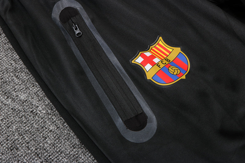 KIT PASSEIO COM CAPUZ - BARCELONA - VERMELHO E PRETO
