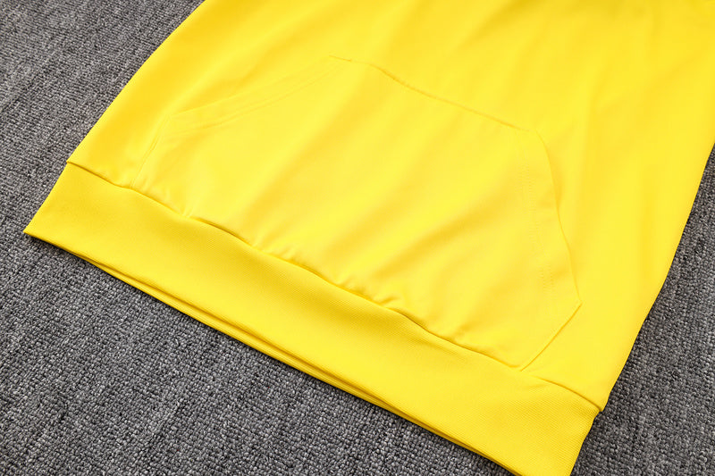 KIT PASSEIO COM CAPUZ - PARIS SAINT GERMAIN (PSG) - AMARELO E PRETO