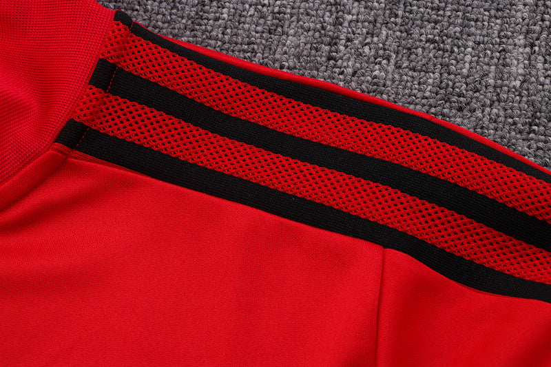 KIT PASSEIO - MANCHESTER UNITED - VERMELHO E PRETO