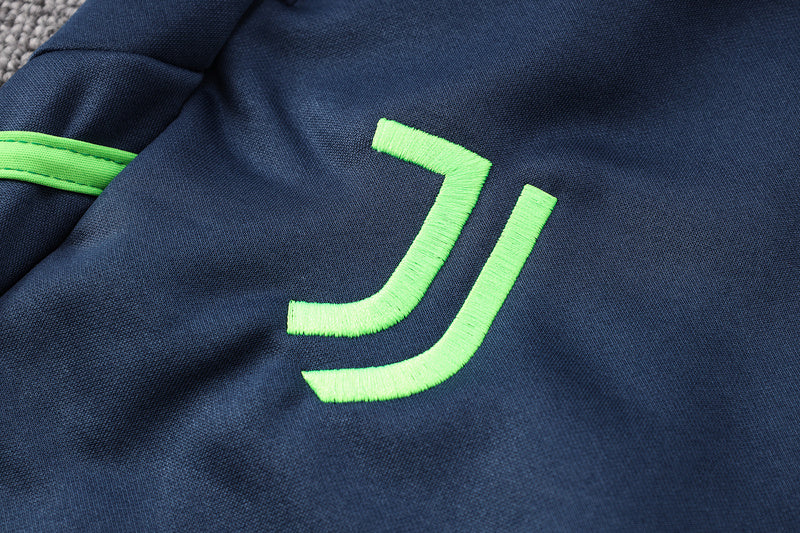 KIT PASSEIO COM CAPUZ - JUVENTUS - AZUL CLARO E AZUL ESCURO
