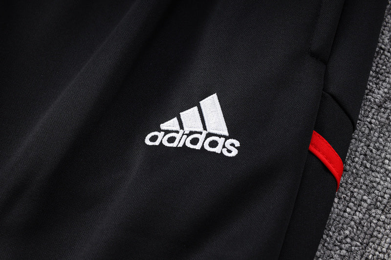 KIT PASSEIO COM CAPUZ - MANCHESTER UNITED - PRETO E VERMELHO