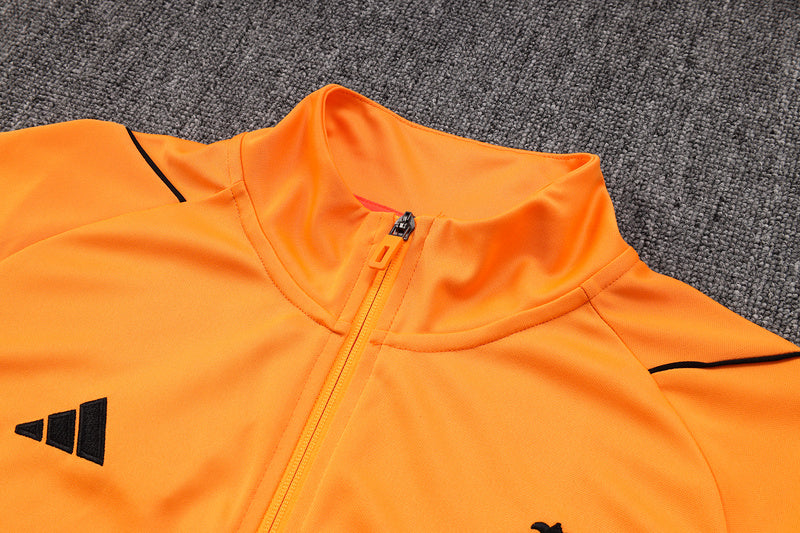 KIT PASSEIO - INTERNACIONAL - LARANJA E PRETO