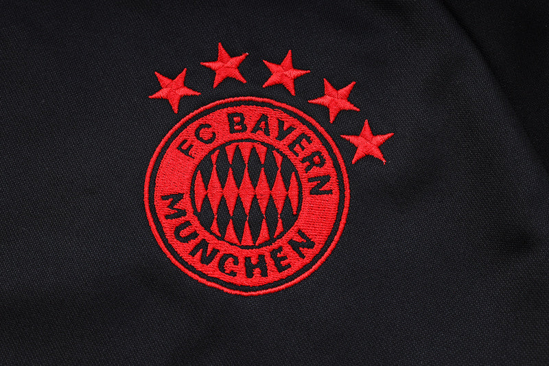 KIT PASSEIO COM CAPUZ - BAYERN DE MUNIQUE - PRETO E VERMELHO