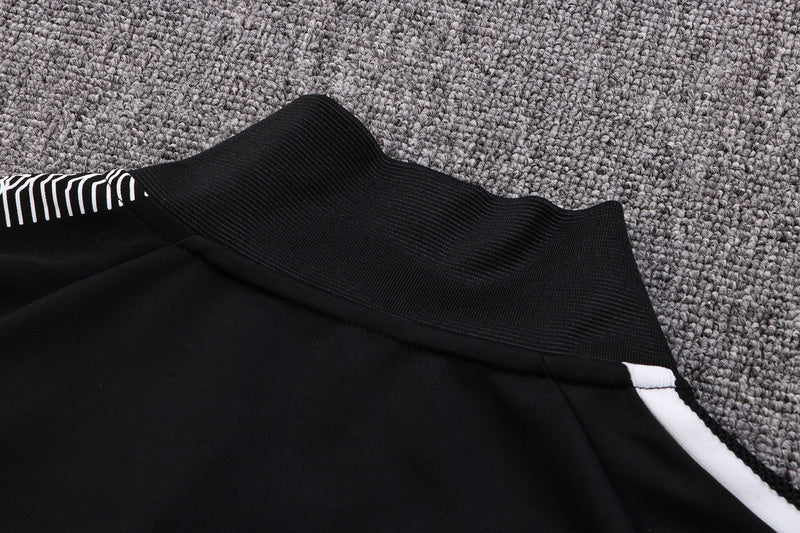 KIT PASSEIO - MANCHESTER UNITED - PRETO