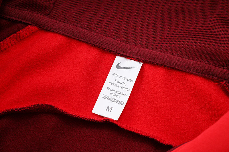 KIT PASSEIO COM CAPUZ - PORTUGAL - VERMELHO E PRETO