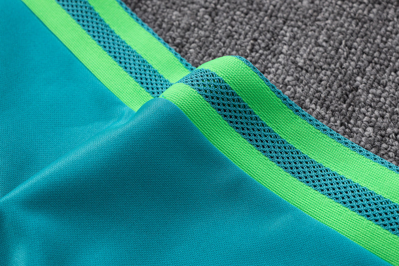 KIT PASSEIO COM CAPUZ - JUVENTUS - AZUL CLARO E AZUL ESCURO