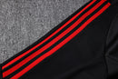 KIT PASSEIO COM CAPUZ - MANCHESTER UNITED - PRETO E VERMELHO