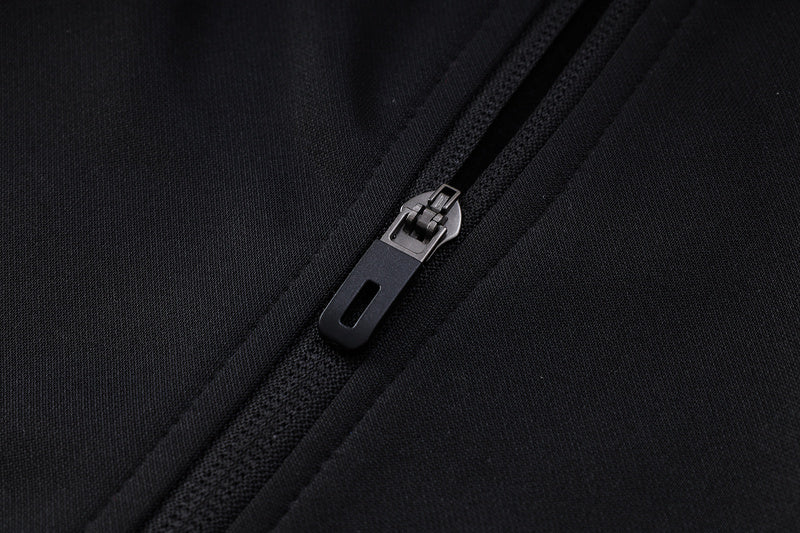 KIT PASSEIO COM CAPUZ - MANCHESTER UNITED - PRETO E VERMELHO