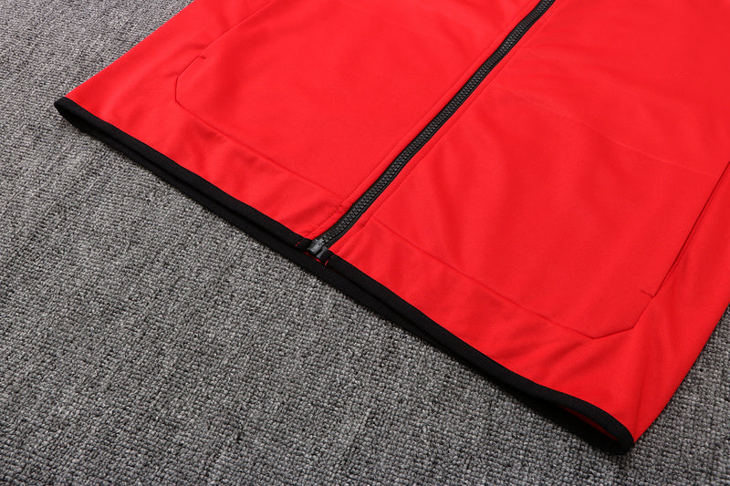KIT PASSEIO COM CAPUZ - BARCELONA - VERMELHO E PRETO