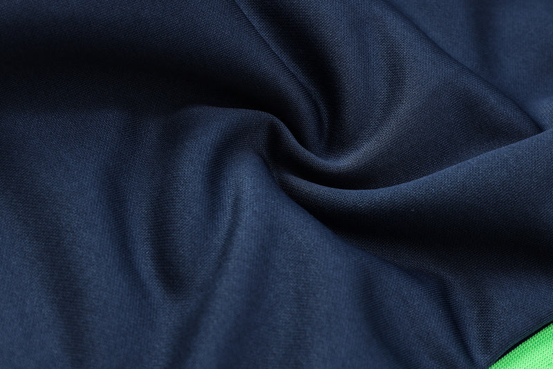 KIT PASSEIO COM CAPUZ - JUVENTUS - AZUL CLARO E AZUL ESCURO