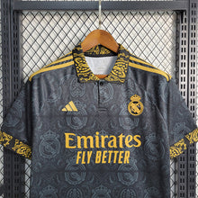 Carregar imagem no visualizador da galeria, CAMISA REAL MADRID - SPECIAL EDITION - TORCEDOR - 23/24
