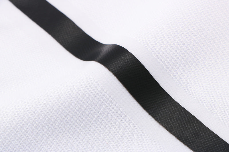 KIT PASSEIO COM CAPUZ - PARIS SAINT GERMAIN (PSG) - BRANCO E PRETO
