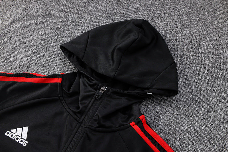 KIT PASSEIO COM CAPUZ - MANCHESTER UNITED - PRETO E VERMELHO