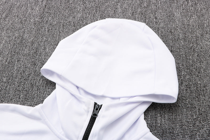 KIT PASSEIO COM CAPUZ - FRANÇA - BRANCO E PRETO
