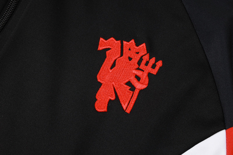 KIT PASSEIO - MANCHESTER UNITED - PRETO, VERMELHO E BRANCO - 24/25