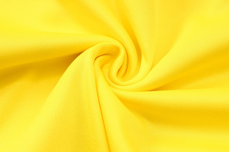 KIT PASSEIO COM CAPUZ - PARIS SAINT GERMAIN (PSG) - AMARELO E PRETO