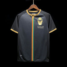 Carregar imagem no visualizador da galeria, CAMISA VENEZA - CASA/ HOME - TORCEDOR - 23/24
