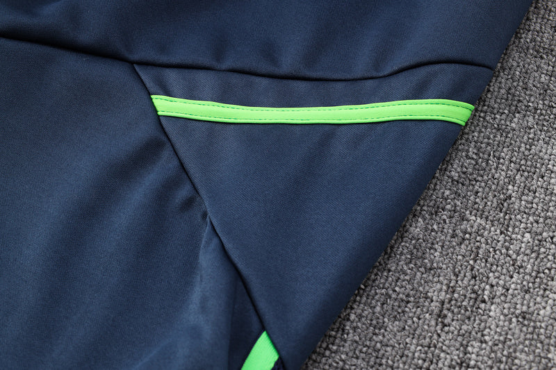 KIT PASSEIO COM CAPUZ - JUVENTUS - AZUL CLARO E AZUL ESCURO