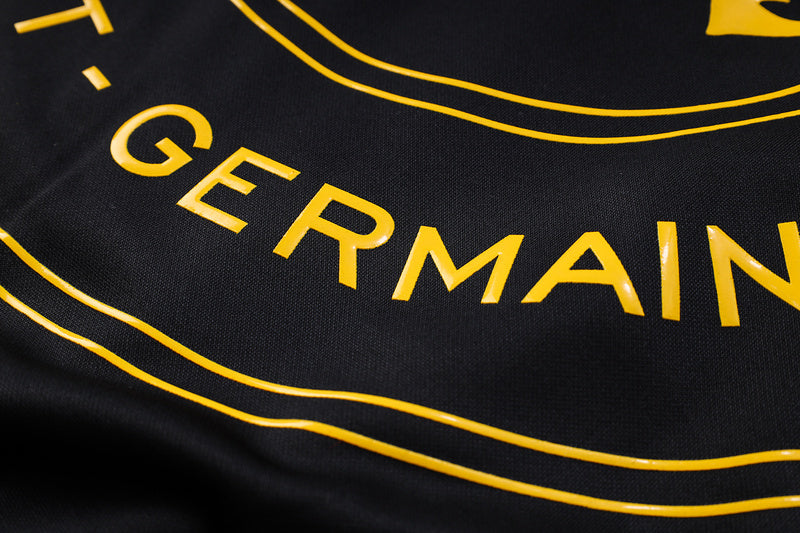 KIT PASSEIO COM CAPUZ - PARIS SAINT GERMAIN (PSG) - PRETO E AMARELO