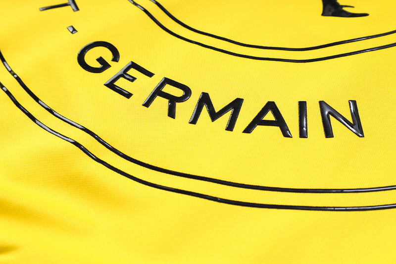 KIT PASSEIO COM CAPUZ - PARIS SAINT GERMAIN (PSG) - AMARELO E PRETO
