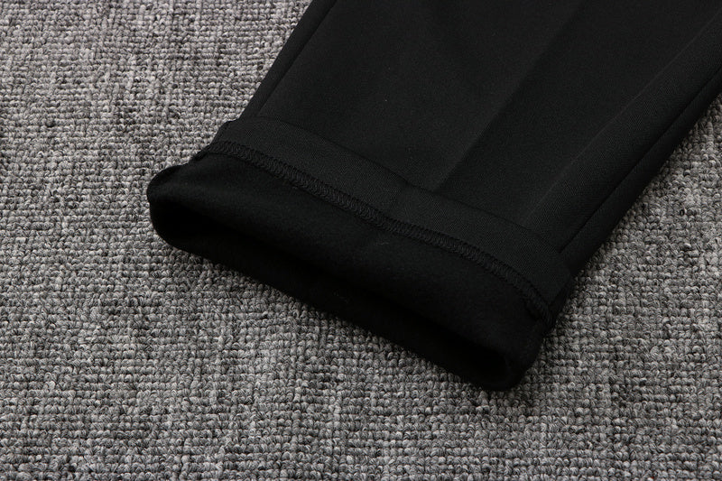 KIT PASSEIO COM CAPUZ - BRASIL - BRANCO E PRETO