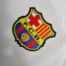 Carregar imagem no visualizador da galeria, CAMISA BARCELONA - FORA / AWAY - TORCEDOR - 23/24
