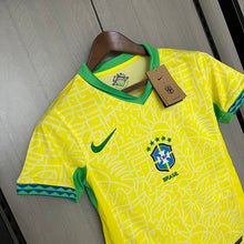 Carregar imagem no visualizador da galeria, CAMISA BRASIL - CASA/ HOME - TORCEDOR - 24/25
