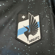 Carregar imagem no visualizador da galeria, CAMISA MINESOTA - MLS - CASA/ HOME - TORCEDOR - 24/25
