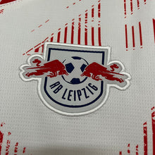 Carregar imagem no visualizador da galeria, CAMISA RB LEIPZIG - CASA/HOME - TORCEDOR - 24/25
