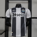 CAMISA NEWCASTLE- CASA/ HOME - JOGADOR - 25/ 26