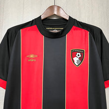 Carregar imagem no visualizador da galeria, CAMISA BOURNEMOUNTH - CASA/ HOME - TORCEDOR - 24/25
