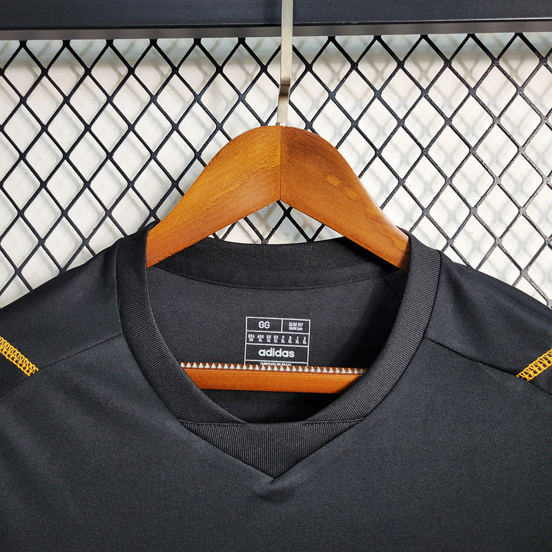 CAMISA INTERNACIONAL - TREINO - TORCEDOR - 23/24