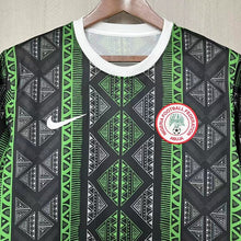 Carregar imagem no visualizador da galeria, CAMISA NIGÉRIA - EDITION SPECIAL BLACK  - TORCEDOR - 23/24
