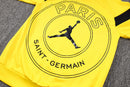 KIT PASSEIO COM CAPUZ - PARIS SAINT GERMAIN (PSG) - AMARELO E PRETO
