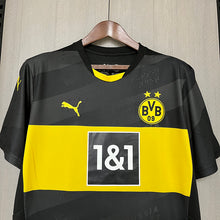 Carregar imagem no visualizador da galeria, CAMISA BORUSSIA DORTMUND - FORA/ AWAY - TORCEDOR - 24/ 25
