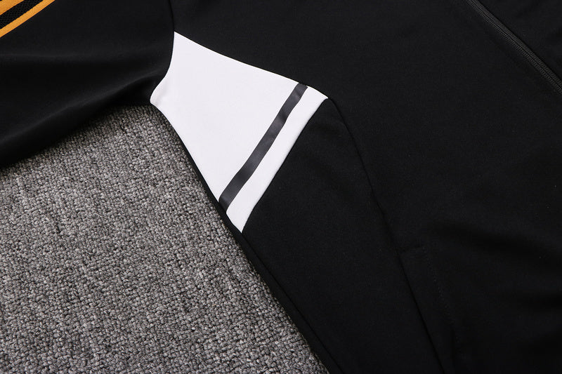 KIT PASSEIO - JUVENTUS - PRETO, AMARELO E BRANCO