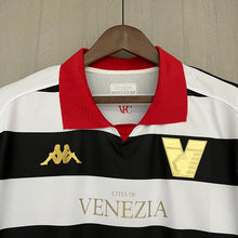 Carregar imagem no visualizador da galeria, CAMISA VENEZA - FORA/ HOME - TORCEDOR - 23/24
