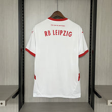 Carregar imagem no visualizador da galeria, CAMISA RB LEIPZIG - CASA/HOME - TORCEDOR - 24/25
