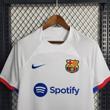 Carregar imagem no visualizador da galeria, CAMISA BARCELONA - FORA / AWAY - TORCEDOR - 23/24
