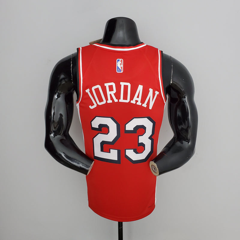 CAMISA CHICAGO BULLS - VERMELHA COM NIKE BRILHANTE - CITY EDITION 75TH ANNIVERSARY - 2022