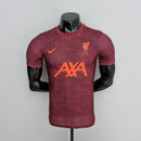 CAMISA LIVERPOOL - TREINO/ TRAINNING - VINHO - JOGADOR - 22/23