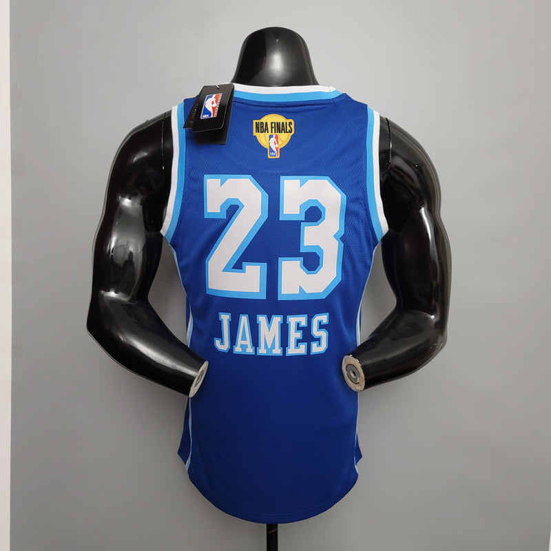 CAMISA LOS ANGELES LAKERS - AZUL - RETRÔ - NBA FINAIS DETAIL -