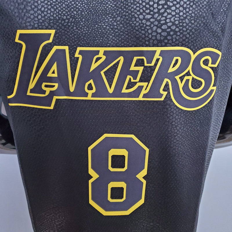 CAMISA LOS ANGELES LAKERS - BLACK MAMBA - KOBE BRYANT FRENTE #8 E COSTAS #24