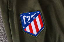 Carregar imagem no visualizador da galeria, KIT PASSEIO - ATLÉTICO DE MADRID - MARROM E VERDE MUSGO
