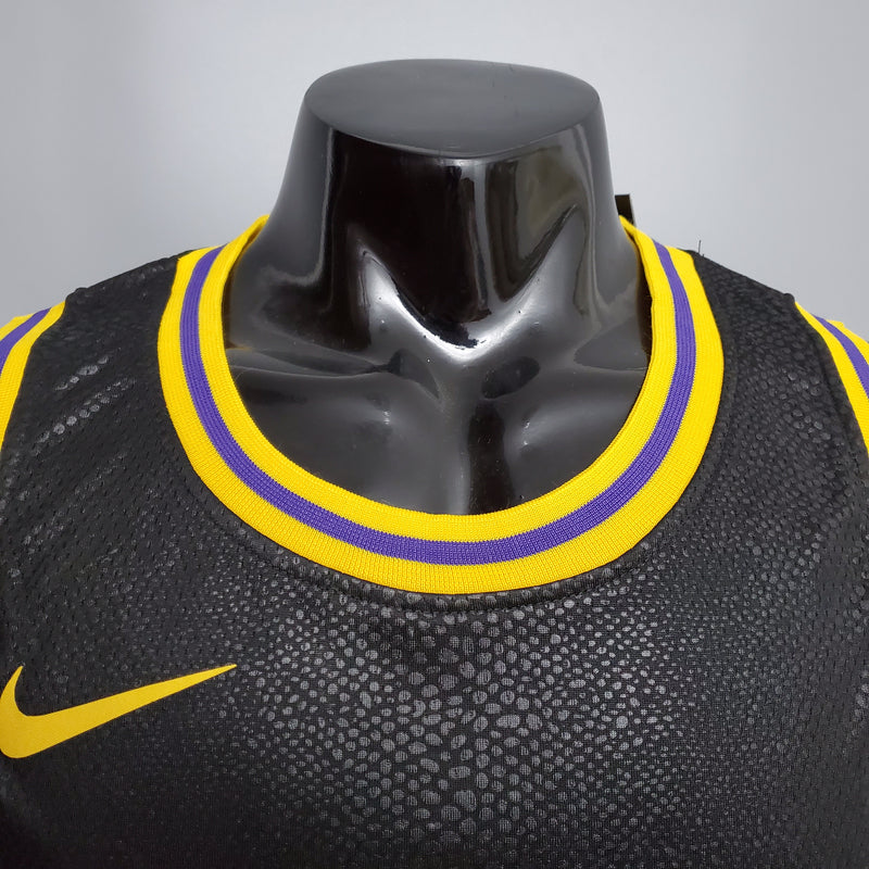CAMISA LOS ANGELES LAKERS - BLACK MAMBA - KOBE BRYANT FRENTE #8 E COSTAS #24