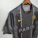 CAMISA PARIS SAINT GERMAIN (PSG) - TREINO/TRAINING - PRETA E CINZA - TORCEDOR - 20/21