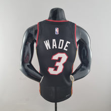 Carregar imagem no visualizador da galeria, CAMISA MIAMI HEAT - ICON EDITION 75TH ANNIVERSARY - NIKE BRILHANTE - PRETA - 2021/ 2022
