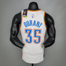 Carregar imagem no visualizador da galeria, CAMISA OKLAHOMA CITY THUNDER - TEMPORADA 21/22 - BRANCA
